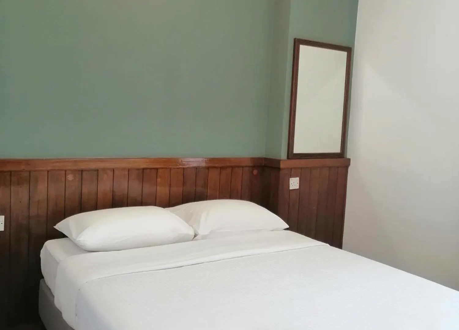 City Tropical Home II George Town Apartment