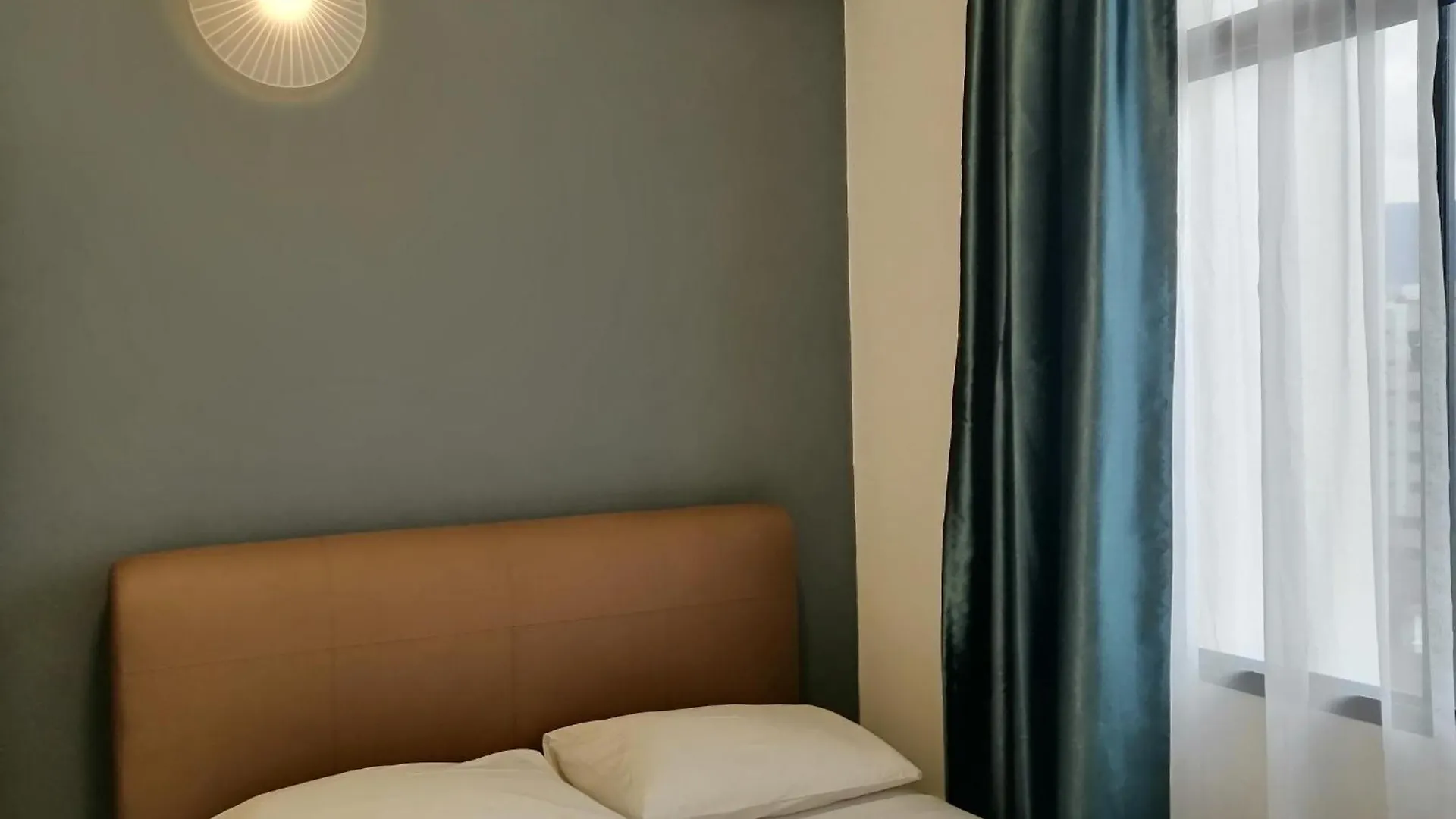 Apartament City Tropical Home II George Town