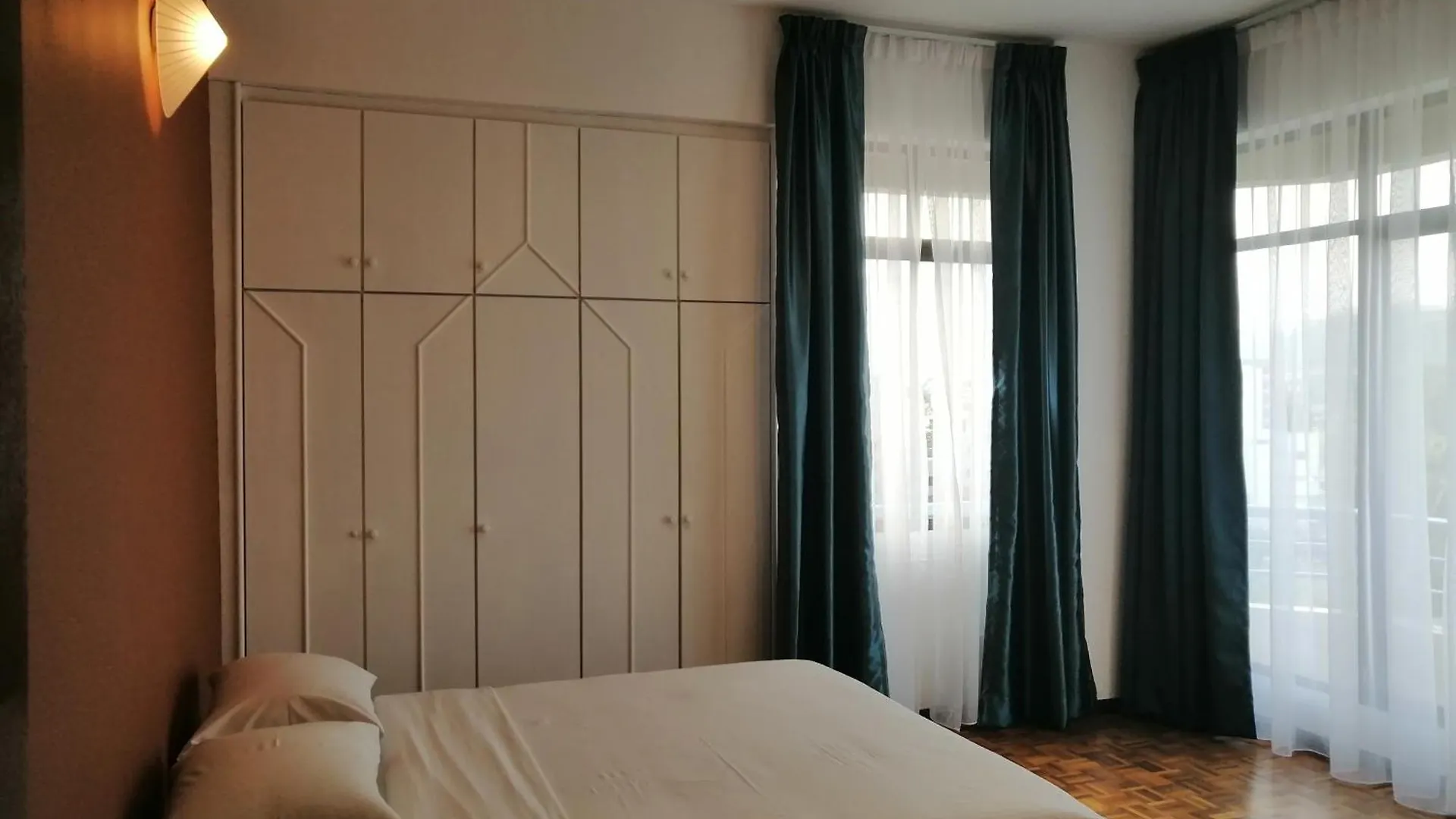 Apartament City Tropical Home II George Town